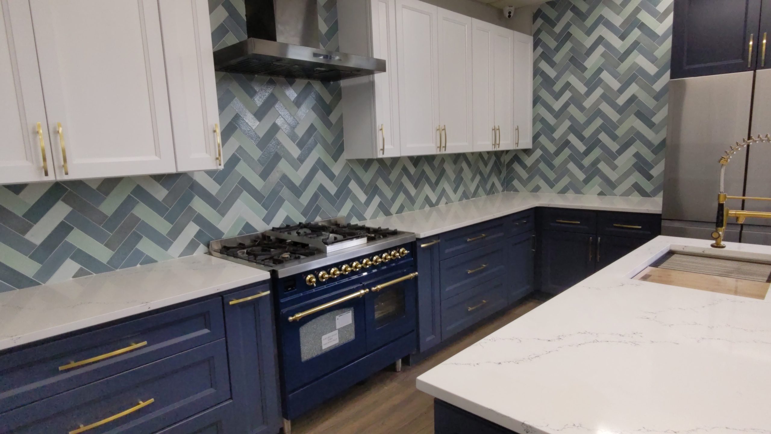 Classic Kitchen Cabinet
